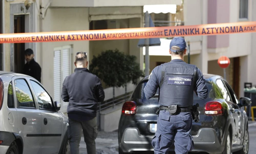 Φονικό στην Ηλιούπολη: Ταυτοποιήθηκε αποτύπωμα του γιου στην καραμπίνα